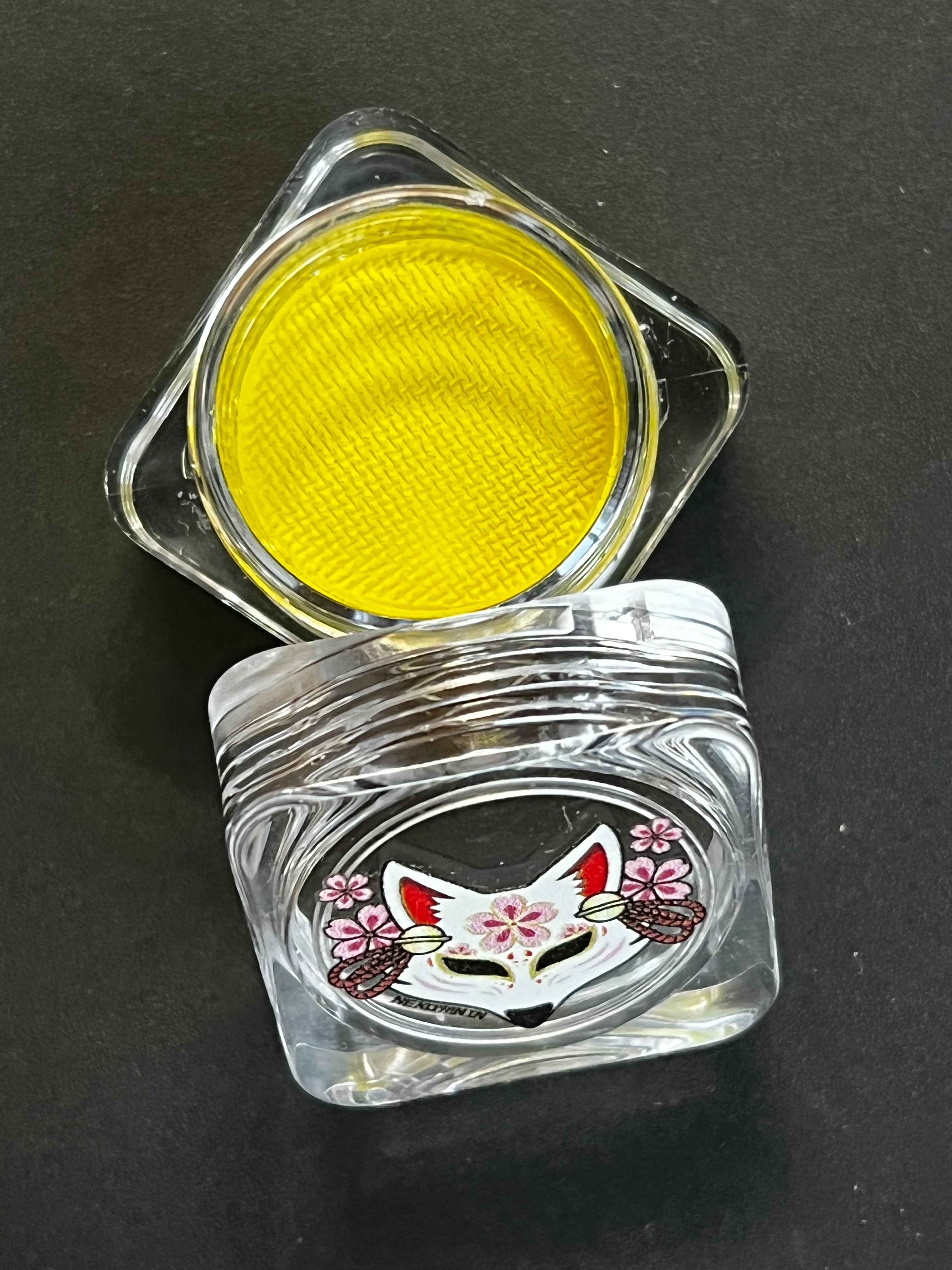 13 - Aureolin (Shiny Yellow) Water Activated Graphic Liner