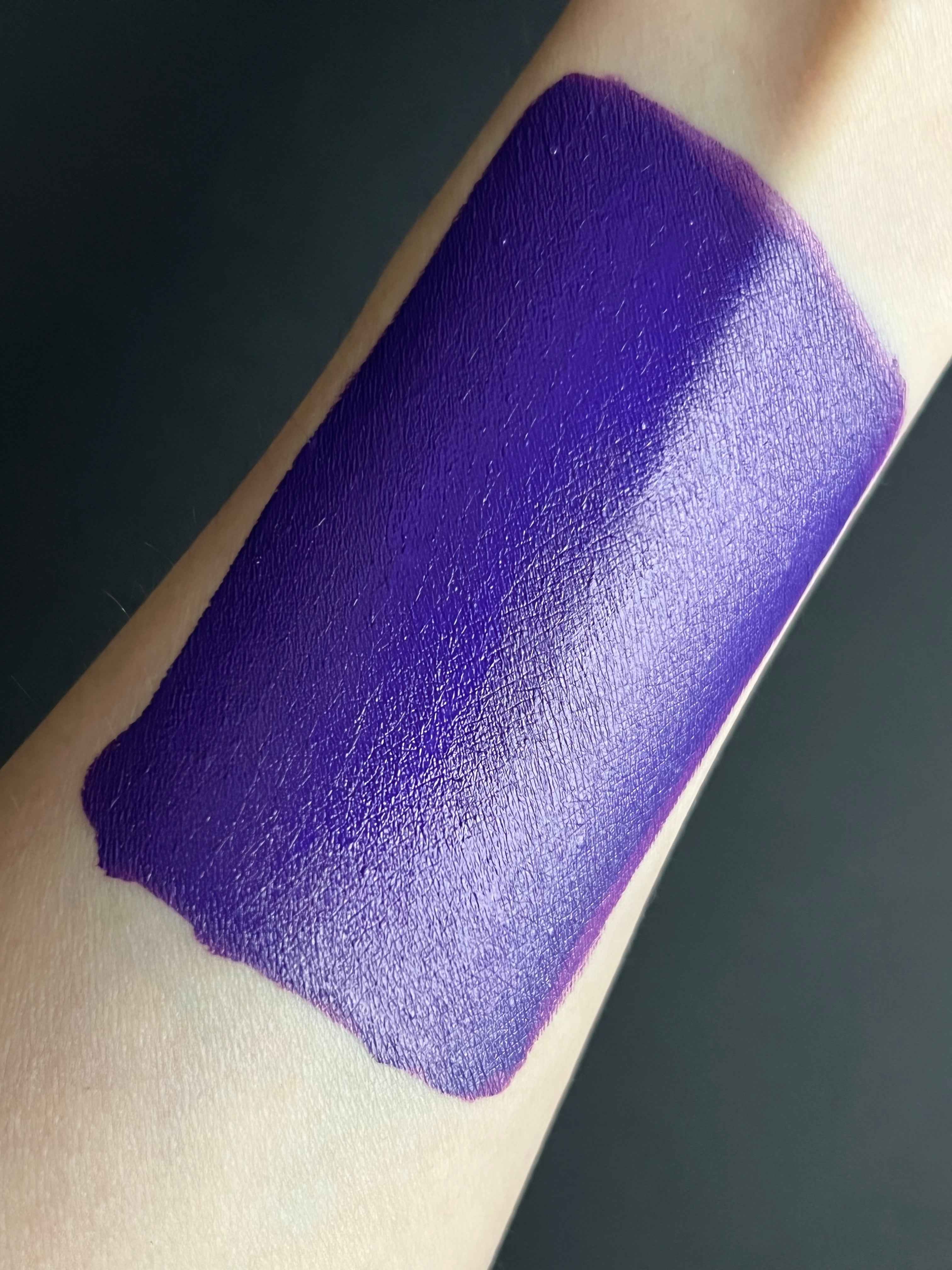 32 - Indigo (Purple) Water Activated Graphic Liner