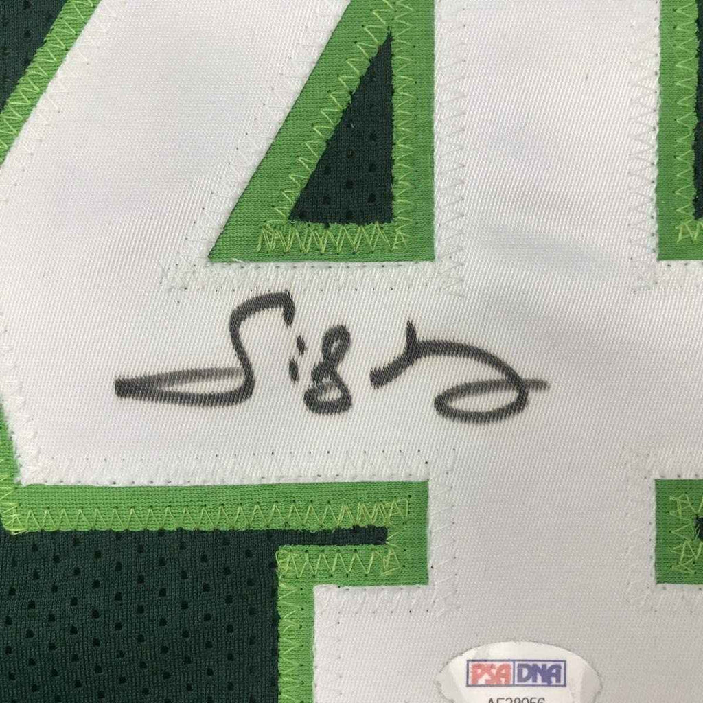 Autographed/Signed Sidney Moncrief Milwaukee Green/White Basketball Jersey PSA/DNA COA