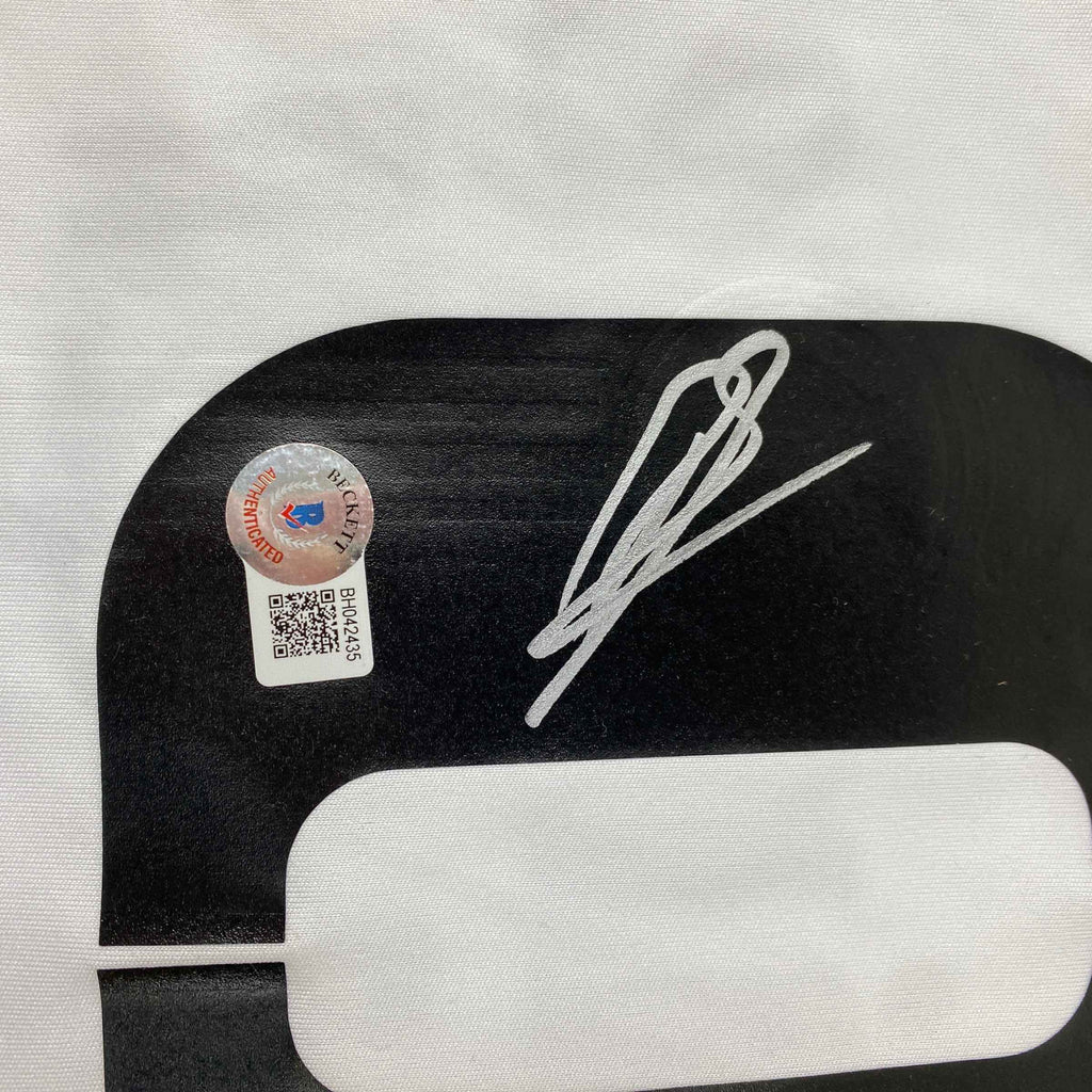 Autographed/Signed Karim Benzema Real Madrid 2022-23 White Soccer Jersey Beckett BAS COA