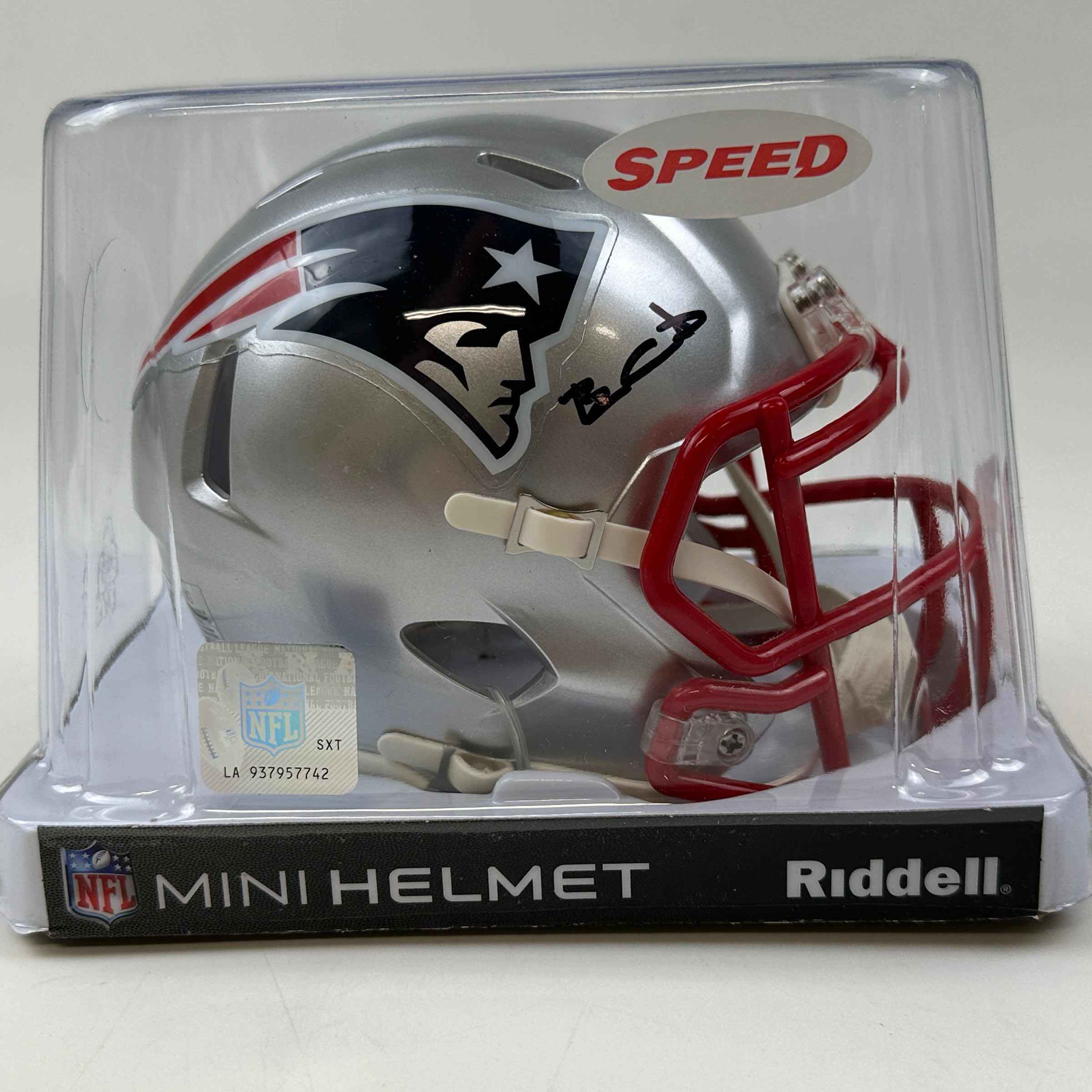 Autographed/Signed Ben Coates New England Patriots Mini Football Helmet Beckett BAS COA