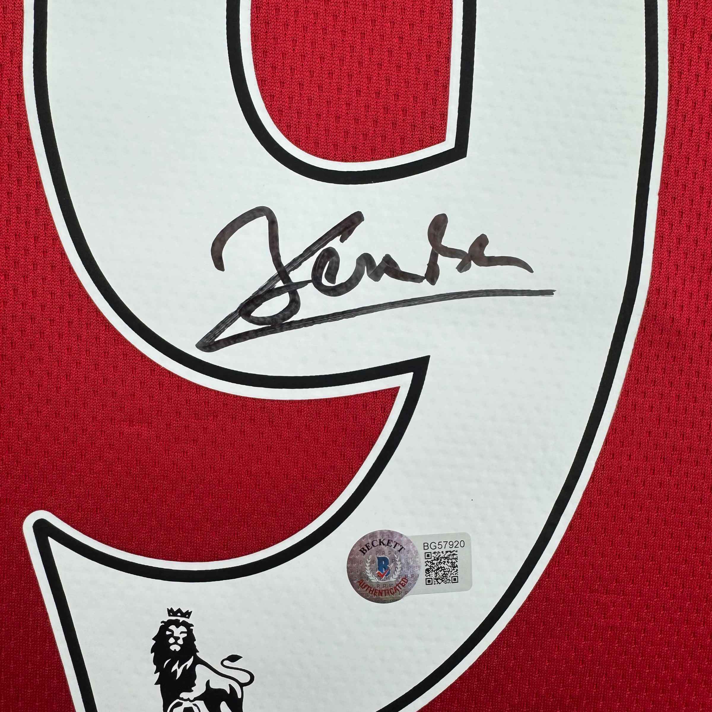 Autographed/Signed DImitar Berbatov Manchester United Red Soccer Jersey Beckett BAS COA