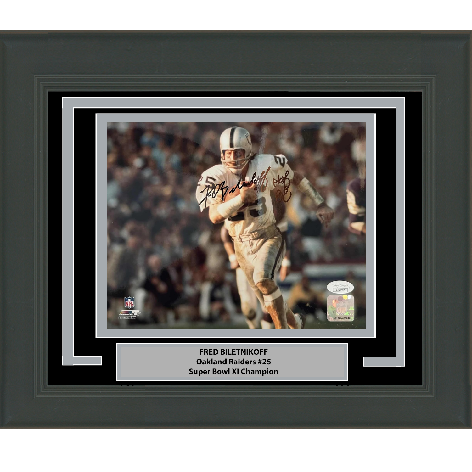 Framed Autographed/Signed Fred Biletnikoff Oakland Raiders 8x10 Football Photo JSA COA #3