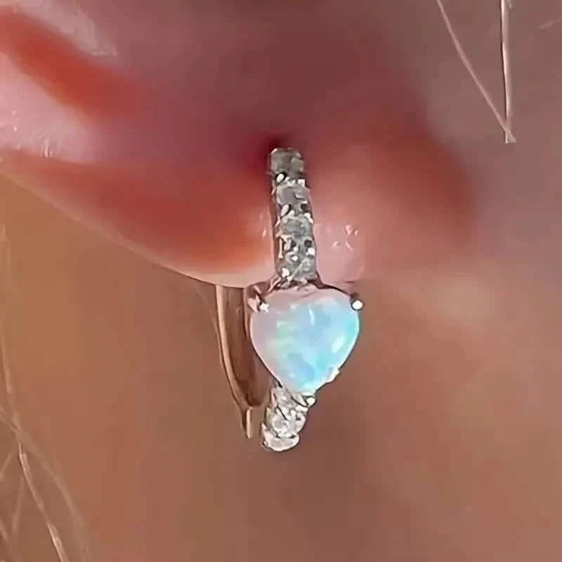 Heart-shaped Synthetic Zirconia Hoop Earrings